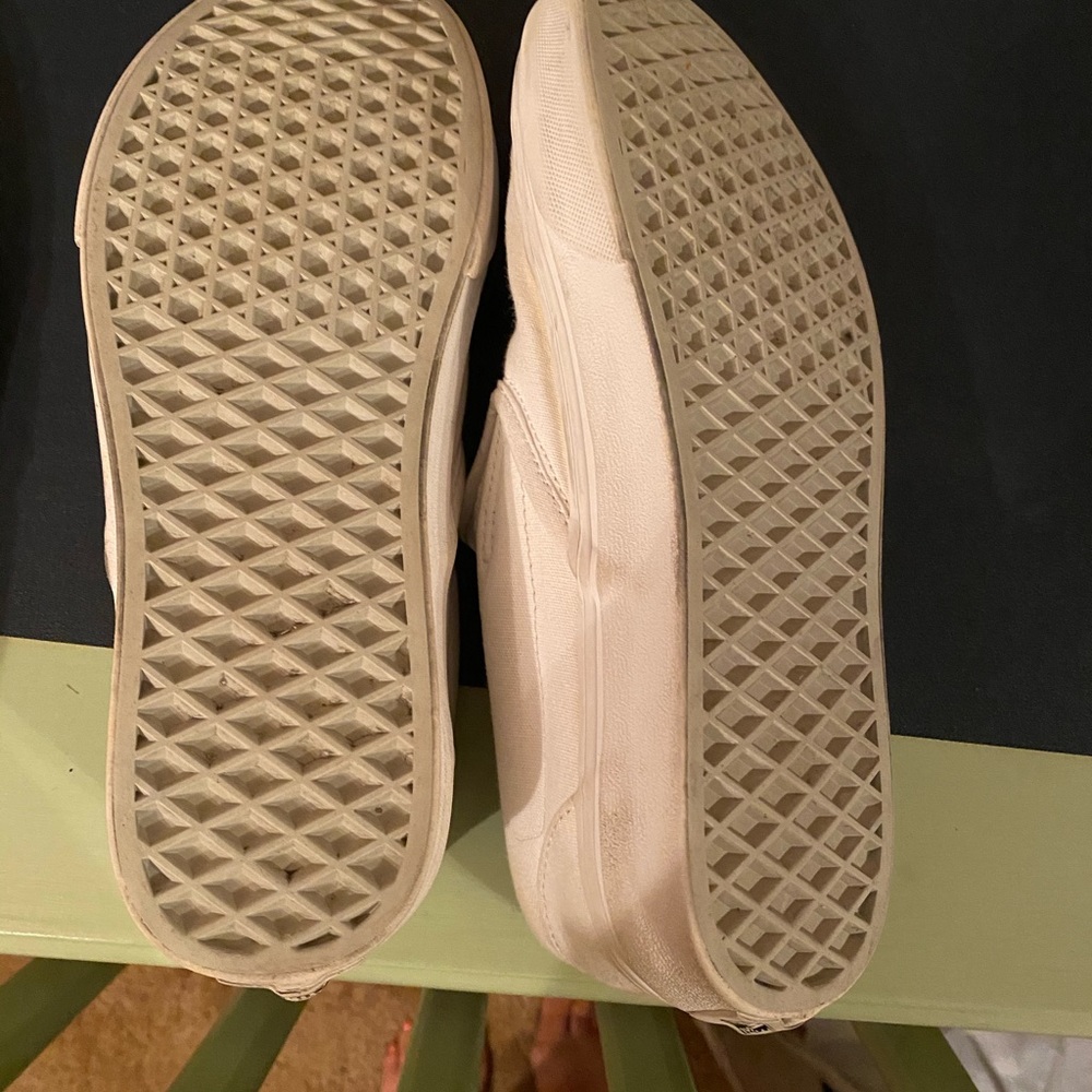 Vans - Picture 2 of 3
